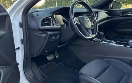 Opel Insignia II рестайлинг, 2019 год, 2 400 000 рублей, 18 фотография