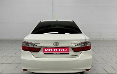 Toyota Camry, 2017 год, 2 550 000 рублей, 7 фотография