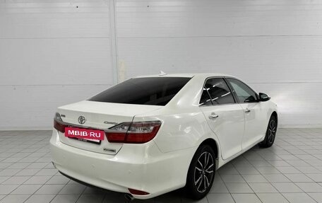 Toyota Camry, 2017 год, 2 550 000 рублей, 6 фотография