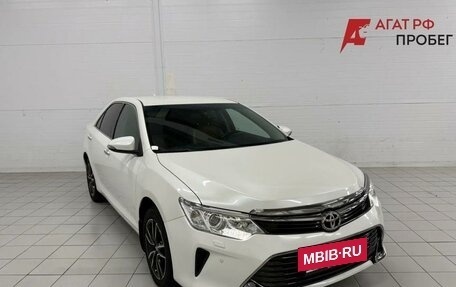 Toyota Camry, 2017 год, 2 550 000 рублей, 3 фотография