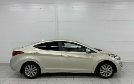 Hyundai Elantra V, 2015 год, 890 000 рублей, 4 фотография