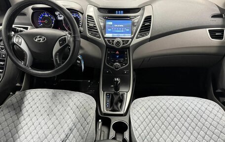 Hyundai Elantra V, 2015 год, 890 000 рублей, 17 фотография