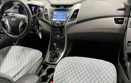 Hyundai Elantra V, 2015 год, 890 000 рублей, 16 фотография