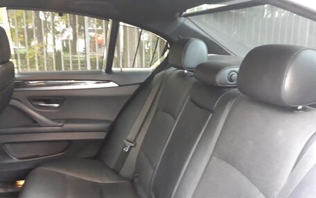BMW 5 серия, 2011 год, 1 900 000 рублей, 12 фотография