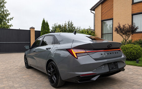 Hyundai Elantra, 2022 год, 1 559 000 рублей, 7 фотография