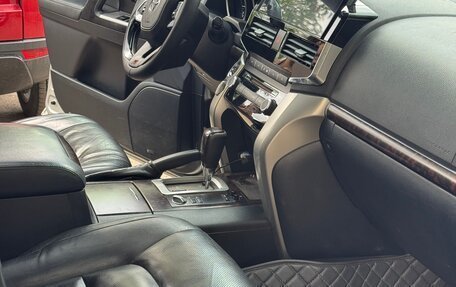 Toyota Land Cruiser 200, 2014 год, 4 000 000 рублей, 9 фотография