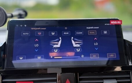 Toyota Land Cruiser 200, 2014 год, 4 000 000 рублей, 15 фотография