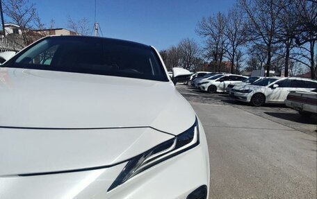 Toyota Venza, 2022 год, 4 950 000 рублей, 4 фотография