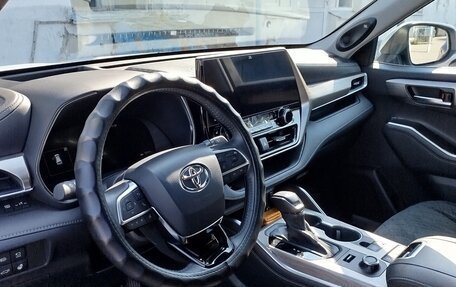 Toyota Highlander, 2025 год, 4 550 000 рублей, 3 фотография