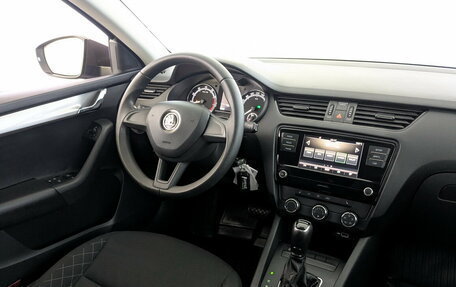 Skoda Octavia, 2019 год, 1 750 000 рублей, 26 фотография