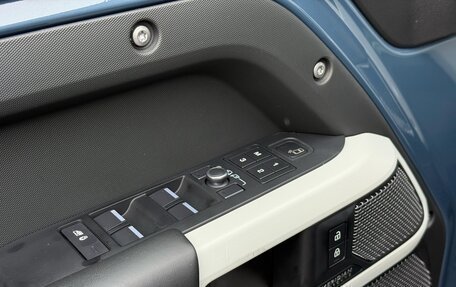 Land Rover Defender II, 2021 год, 5 900 000 рублей, 18 фотография