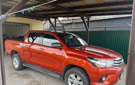 Toyota Hilux VIII, 2017 год, 3 500 000 рублей, 3 фотография