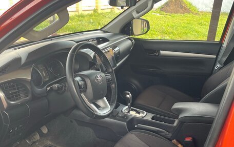Toyota Hilux VIII, 2017 год, 3 500 000 рублей, 7 фотография