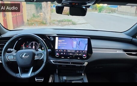 Lexus RX IV рестайлинг, 2023 год, 7 100 000 рублей, 10 фотография