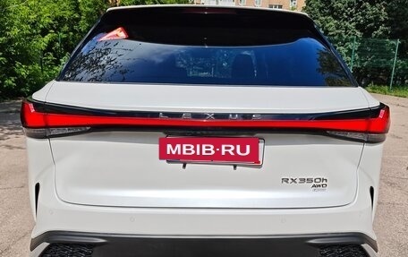 Lexus RX IV рестайлинг, 2023 год, 7 100 000 рублей, 7 фотография