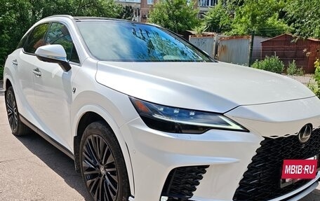 Lexus RX IV рестайлинг, 2023 год, 7 100 000 рублей, 3 фотография