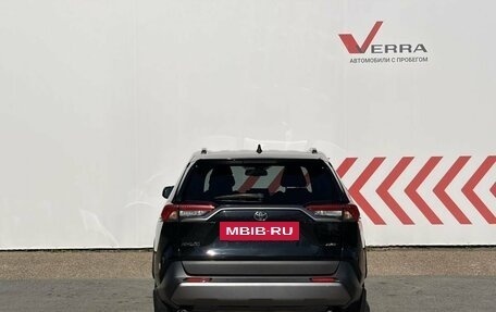 Toyota RAV4, 2021 год, 3 290 000 рублей, 4 фотография