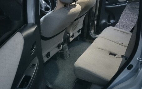 Toyota Ractis I, 2005 год, 520 000 рублей, 19 фотография