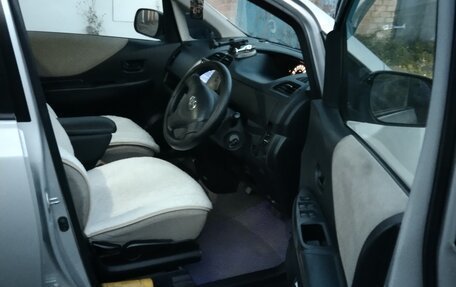 Toyota Ractis I, 2005 год, 520 000 рублей, 21 фотография