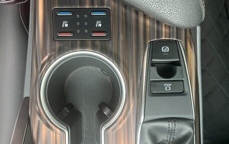 Toyota Camry, 2020 год, 2 600 000 рублей, 5 фотография