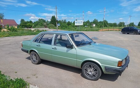 Audi 80, 1982 год, 450 000 рублей, 2 фотография