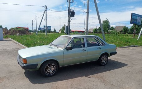 Audi 80, 1982 год, 450 000 рублей, 3 фотография
