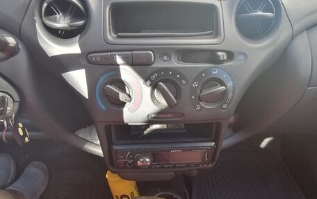 Toyota Echo, 2003 год, 330 000 рублей, 9 фотография