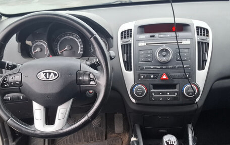 KIA cee'd I рестайлинг, 2011 год, 600 000 рублей, 7 фотография