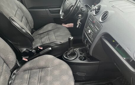 Ford Fusion I, 2006 год, 550 000 рублей, 8 фотография