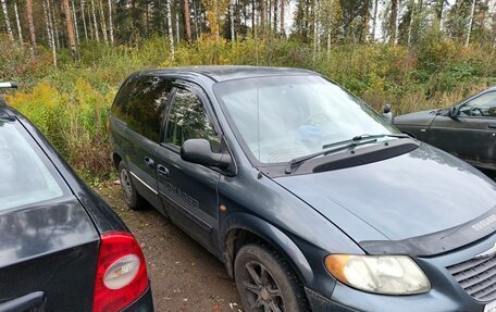 Chrysler Voyager IV, 2002 год, 300 000 рублей, 8 фотография