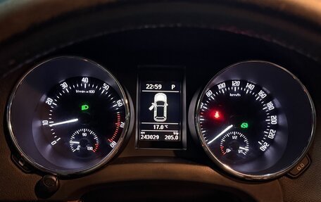 Skoda Yeti I рестайлинг, 2012 год, 801 000 рублей, 19 фотография