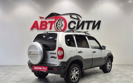 Chevrolet Niva I рестайлинг, 2011 год, 440 000 рублей, 7 фотография
