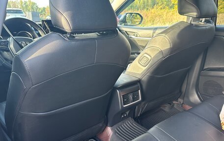 Toyota Camry, 2021 год, 3 300 000 рублей, 9 фотография