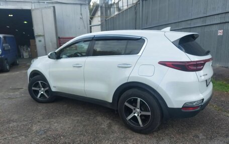 KIA Sportage IV рестайлинг, 2019 год, 1 500 000 рублей, 6 фотография