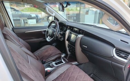 Toyota Fortuner II, 2019 год, 3 399 000 рублей, 13 фотография
