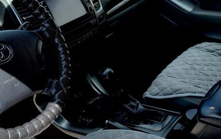 Toyota Land Cruiser Prado 120 рестайлинг, 2008 год, 2 500 000 рублей, 10 фотография