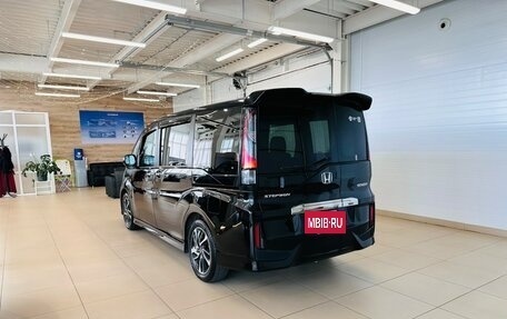 Honda Stepwgn IV, 2015 год, 1 849 000 рублей, 4 фотография