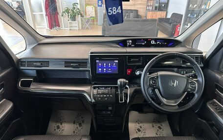 Honda Stepwgn IV, 2015 год, 1 849 000 рублей, 16 фотография