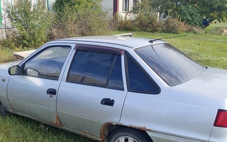 Daewoo Nexia I рестайлинг, 2010 год, 100 000 рублей, 4 фотография