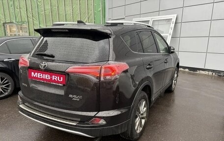 Toyota RAV4, 2016 год, 2 700 000 рублей, 5 фотография