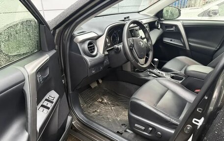 Toyota RAV4, 2016 год, 2 700 000 рублей, 12 фотография