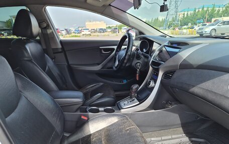 Hyundai Avante, 2012 год, 550 000 рублей, 8 фотография