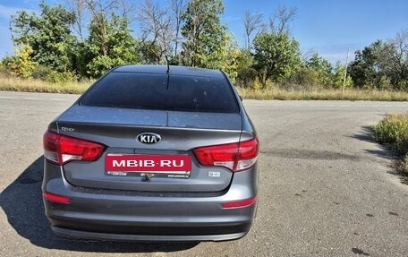 KIA Rio III рестайлинг, 2016 год, 1 059 000 рублей, 5 фотография