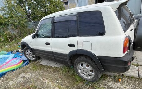 Toyota RAV4, 1995 год, 250 000 рублей, 3 фотография