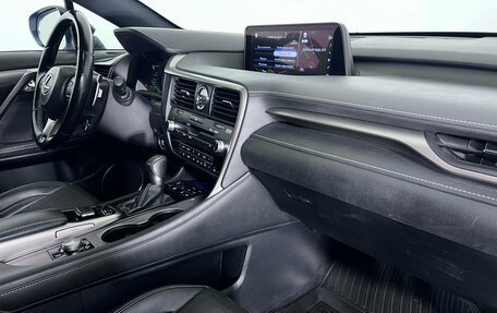 Lexus RX IV рестайлинг, 2017 год, 3 747 000 рублей, 10 фотография