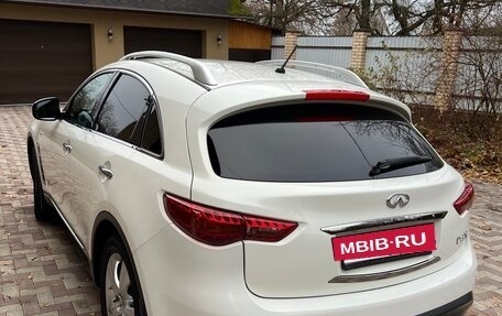 Infiniti FX II, 2011 год, 1 750 000 рублей, 2 фотография