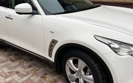 Infiniti FX II, 2011 год, 1 750 000 рублей, 4 фотография