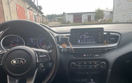 KIA cee'd III, 2018 год, 1 390 000 рублей, 21 фотография