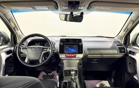 Toyota Land Cruiser Prado 150 рестайлинг 2, 2018 год, 5 200 000 рублей, 10 фотография