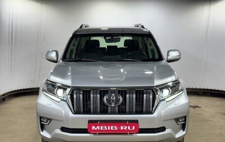 Toyota Land Cruiser Prado 150 рестайлинг 2, 2018 год, 5 200 000 рублей, 8 фотография